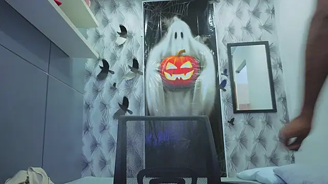 Stevenbrand online show from 10.31.25