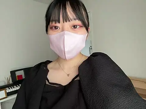 Snapshot of pinkudayo_girl chatting on 04.27.26 pinkudayo girl online show from 04.27.26