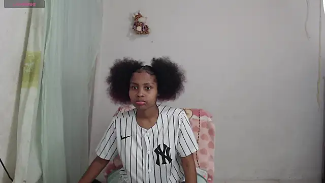 Snapshot of kataleya2021 chatting on 10.19.25 kataleya2021 online show from 10.19.25