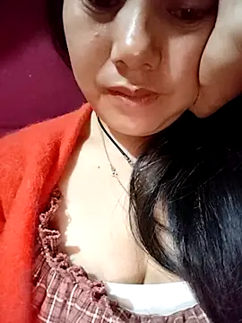 Snapshot of Sinhlinh2020 chatting on 02.13.26 Sinhlinh2020 online show from 02.13.26