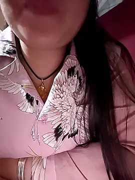 Snapshot of Sinhlinh2020 chatting on 02.18.26 Sinhlinh2020 online show from 02.18.26