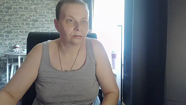 Diamond Bite online show from 10.17.25