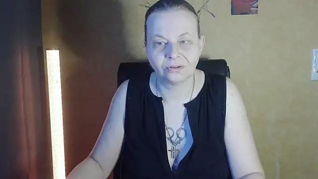 Diamond Bite online show from 11.15.25