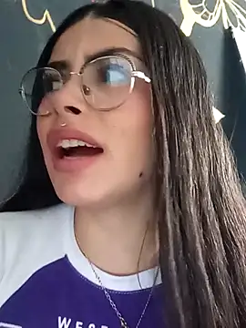 kaileyrivers online show from 04.15.26