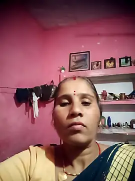 OliveGreen22 online show from 11.04.25