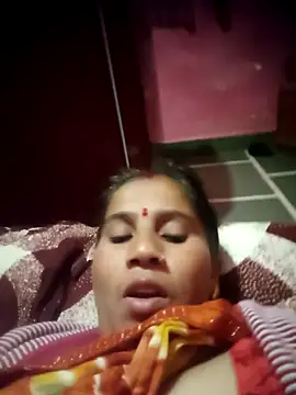 OliveGreen22 online show from 11.12.25