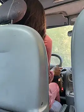 Snapshot of Luana_26 chatting on 10.18.25 Luana 26 online show from 10.18.25