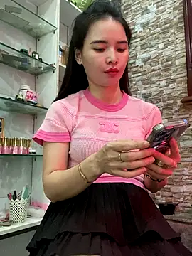 Phale2x online show from 11.15.25