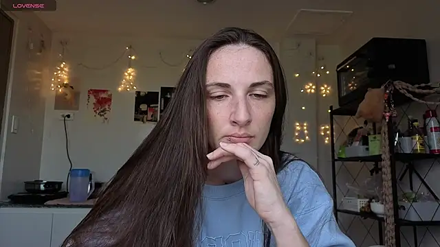 Snapshot of mistressaurora chatting on 11.01.25 mistressaurora online show from 11.01.25