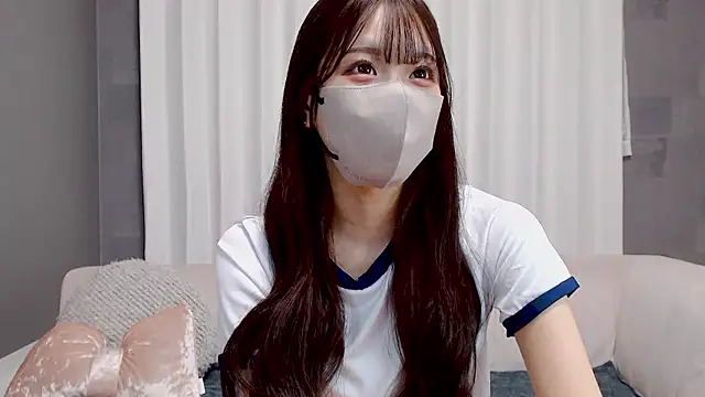 Snapshot of LOVE_MIREI_LOVE chatting on 11.19.25 LOVE MIREI LOVE online show from 11.19.25