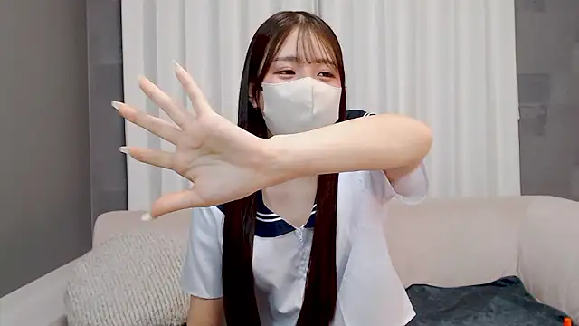 Snapshot of LOVE_MIREI_LOVE chatting on 02.02.26 LOVE MIREI LOVE online show from 02.02.26