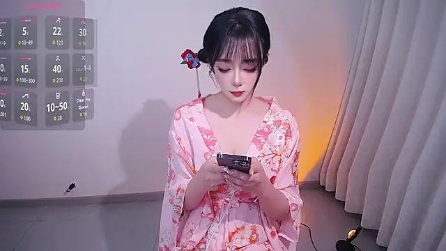 Snapshot of Kinadolly chatting on 05.12.26 Kinadolly online show from 05.12.26