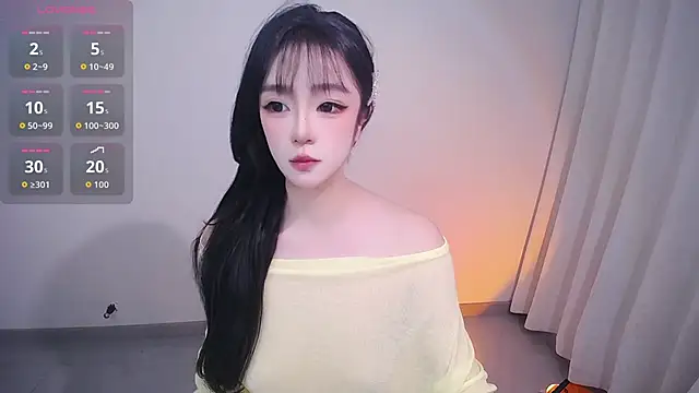 Snapshot of Kinadolly chatting on 05.29.26 Kinadolly online show from 05.29.26