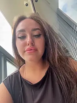 KiraSunshine online show from 03.18.26