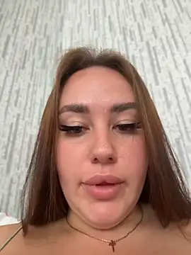 Snapshot of KiraSunshine chatting on 06.30.26 KiraSunshine online show from 06.30.26