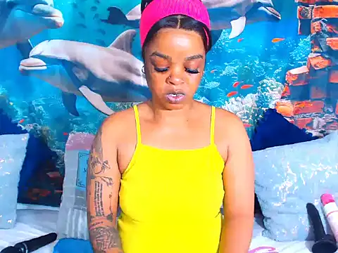 Cherrybootyjoy online show from 11.14.25