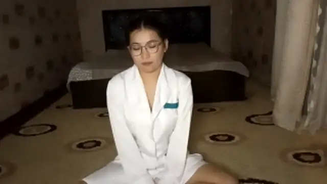 LinneaHyles online show from 12.04.25