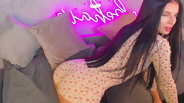 Snapshot of Eva_Mayers chatting on 11.14.25 Eva Mayers online show from 11.14.25