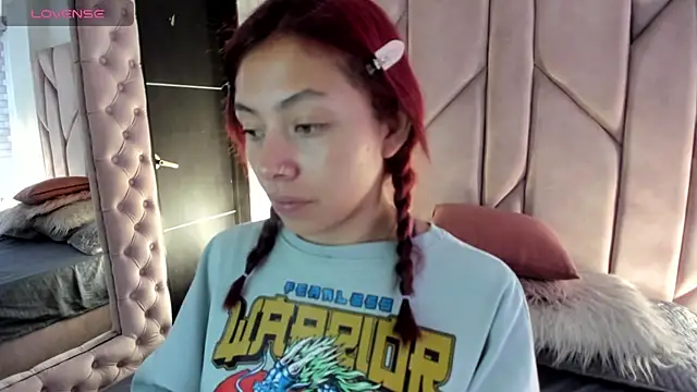 melanie roux   online show from 11.17.25