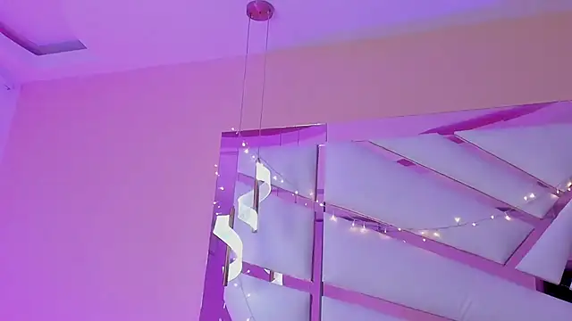 Catalina-Thompson online show from 01.08.26