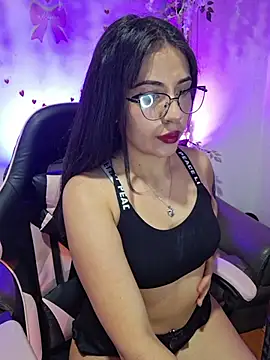 Snapshot of chloebrownn03 chatting on 05.02.26 chloebrownn03 online show from 05.02.26