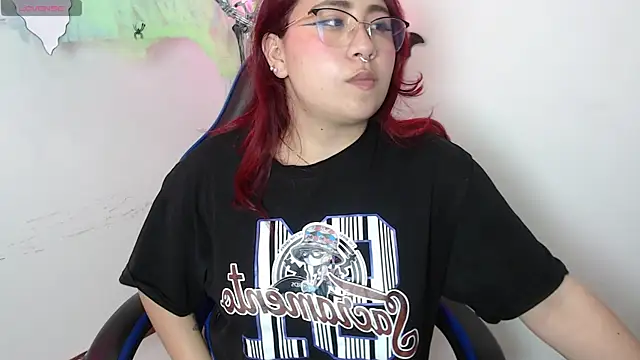 littlee red online show from 11.05.25