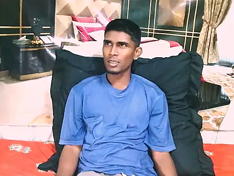 Snapshot of IndianThuggin chatting on 06.11.26 IndianThuggin online show from 06.11.26