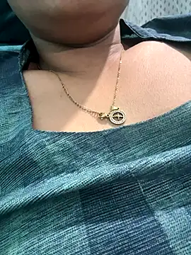 heenashai online show from 11.16.25