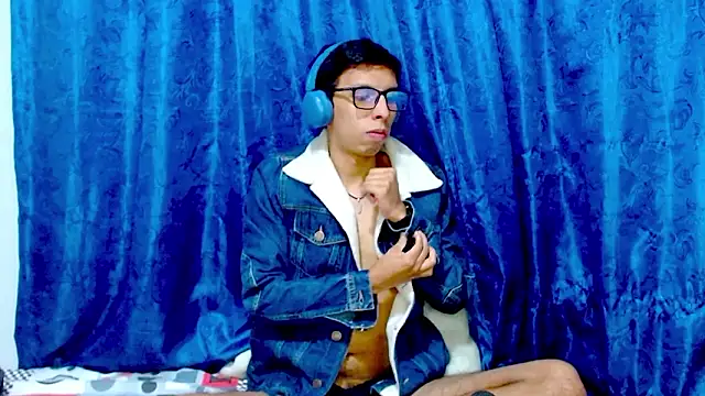 DavTwink3100 online show from 02.10.26