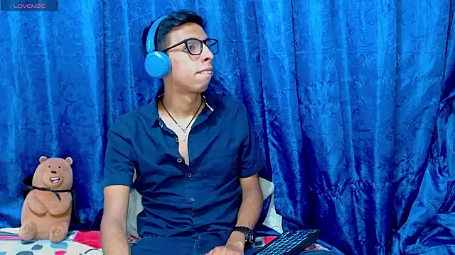 DavTwink3100 online show from 03.15.26