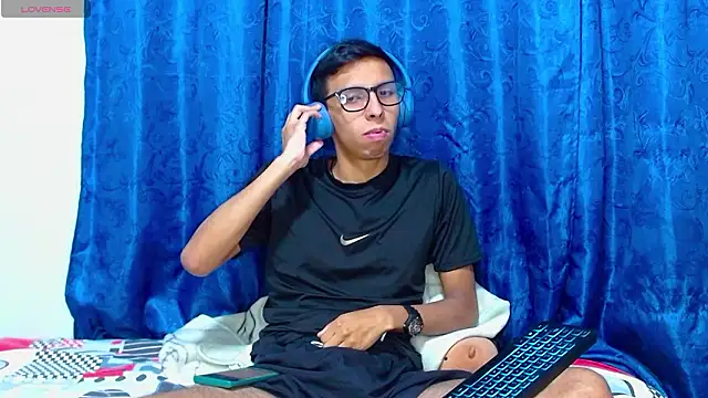 DavTwink3100 online show from 03.20.26