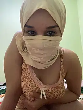 SaraChouchou online show from 10.26.25