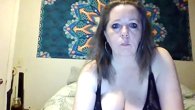 Snapshot of curvymaturemaryjane chatting on 06.22.26 curvymaturemaryjane online show from 06.22.26