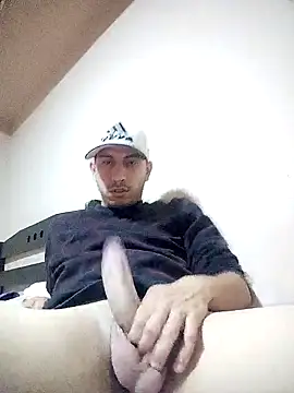 Snapshot of villamarinalvarez25 chatting on 10.19.25 villamarinalvarez25 online show from 10.19.25