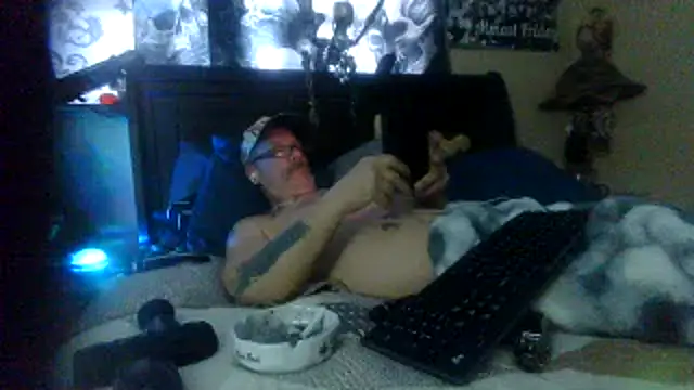 Snapshot of bigdaddyrooster chatting on 03.03.26 bigdaddyrooster online show from 03.03.26
