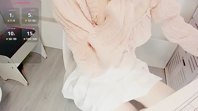 Snapshot of mimi_babyyy chatting on 05.29.26 mimi babyyy online show from 05.29.26