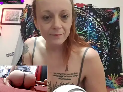 Snapshot of LoveLibz169 chatting on 05.04.26 LoveLibz169 online show from 05.04.26