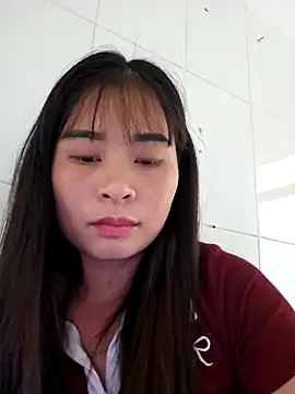 Snapshot of Squirrel-Pear chatting on 11.12.25 Squirrel-Pear online show from 11.12.25