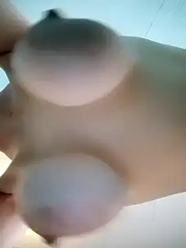 Loveyoudearxq online show from 10.28.25