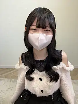 Snapshot of Reina_cute_00_ chatting on 11.21.25 Reina cute 00 online show from 11.21.25