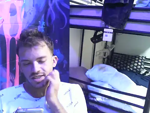 Snapshot of oraharoncohen chatting on 11.16.25 oraharoncohen online show from 11.16.25