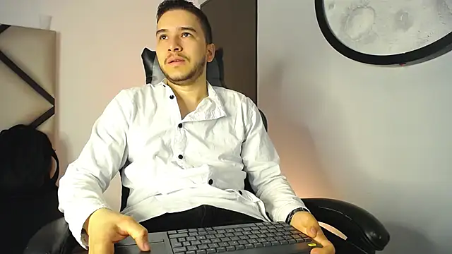 mike 257 online show from 12.03.25