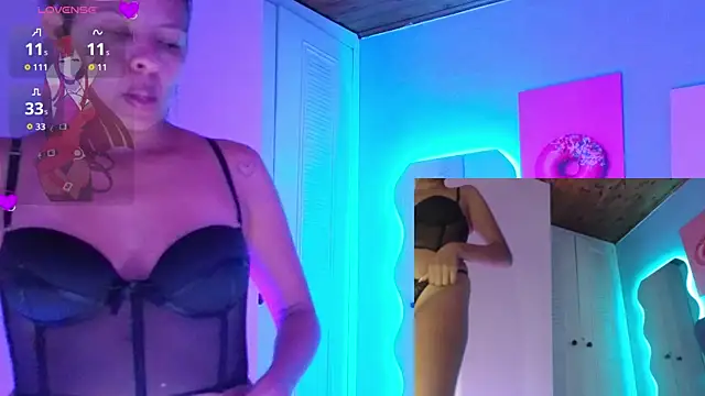 Snapshot of Aria_Russo chatting on 04.24.26 Aria Russo online show from 04.24.26