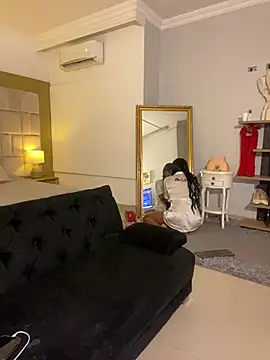 IsabellaDarrell ts online show from 01.09.26