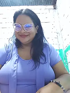 Snapshot of celeste122595 chatting on 05.27.26 celeste122595 online show from 05.27.26