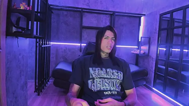 Snapshot of ArohomLester chatting on 01.09.26 ArohomLester online show from 01.09.26