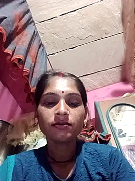 Snapshot of queen_sonam chatting on 11.19.25 queen sonam online show from 11.19.25