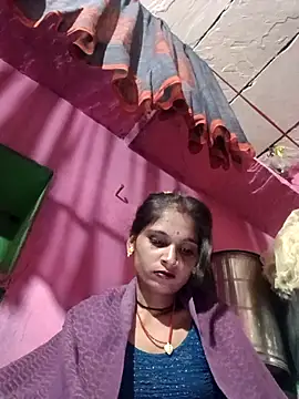 Snapshot of queen_sonam chatting on 11.24.25 queen sonam online show from 11.24.25