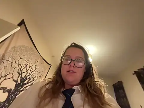 Scarletcum22 online show from 12.15.25