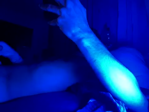 Snapshot of youngboyformommy24 chatting on 10.27.25 youngboyformommy24 online show from 10.27.25